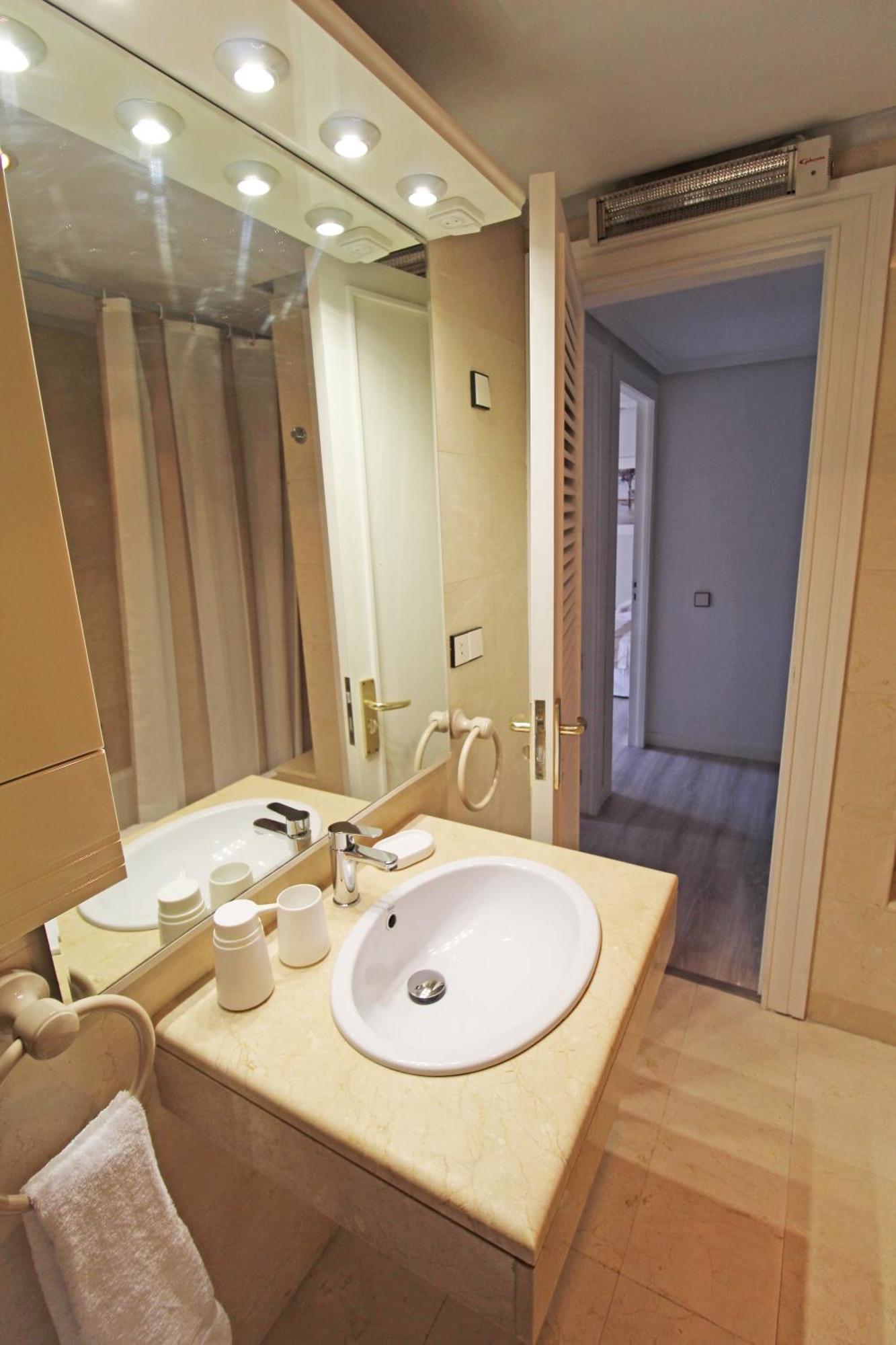 Castle Views. Terrace. Design Style. Ac. Wifi. Refurbished. Supercentric. Leilighet Alicante Eksteriør bilde
